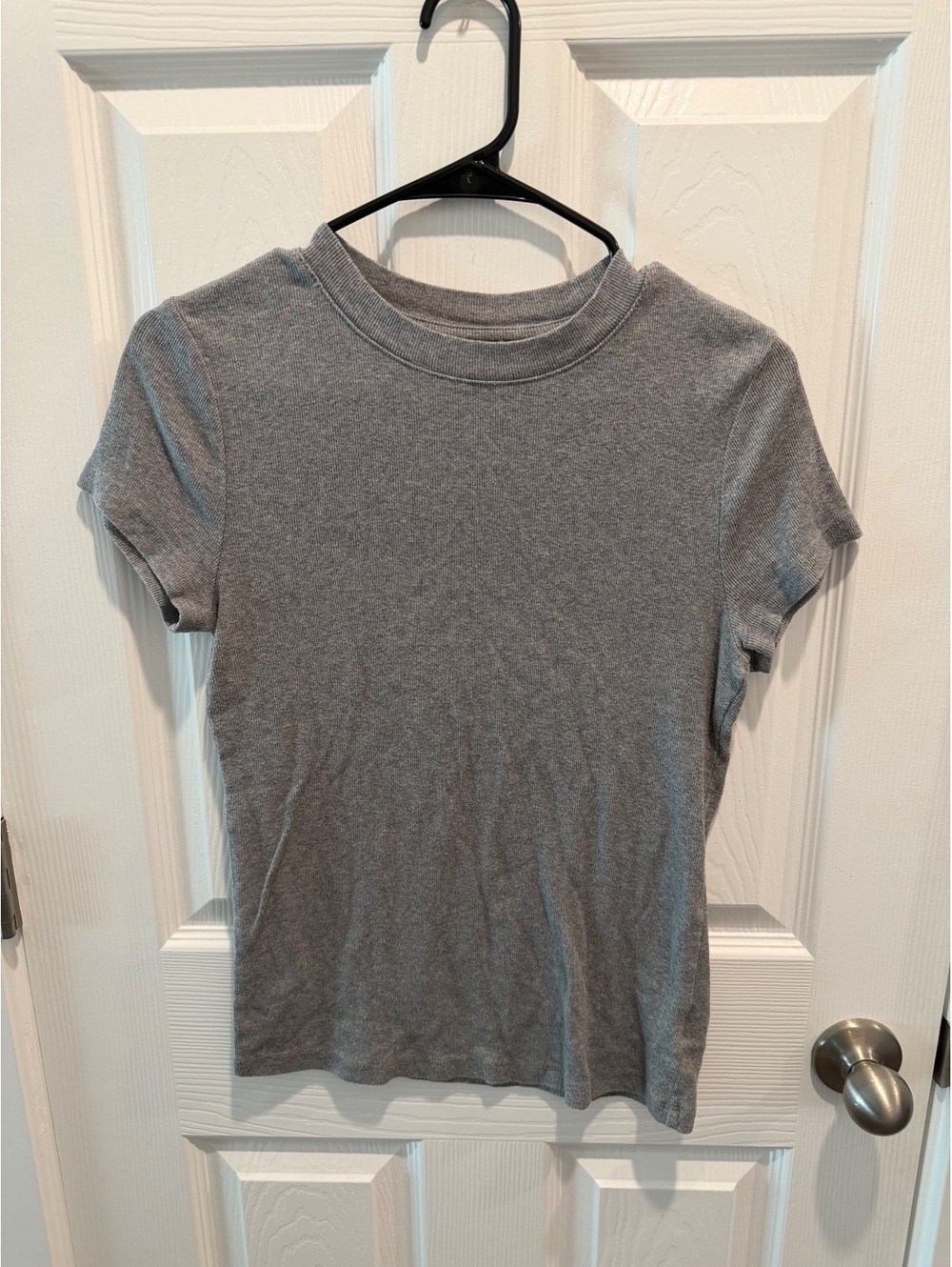 A New Day gray fitted crewneck t shirt